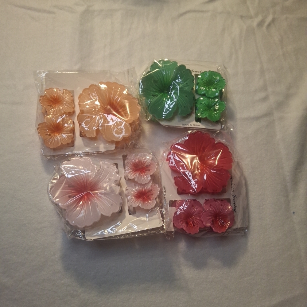 Fashion Jewelry Floral Hair Clips Set - Pink, Green, Red